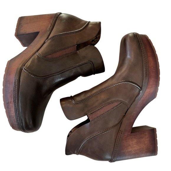 Korks Women Brown Platform Ankle Booties Chunky Block Heel Size 9.5 - Picture 3 of 8